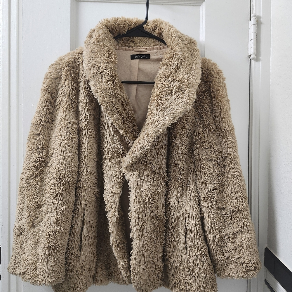 Dolce Cabo Women's Tan Teddy Jacket